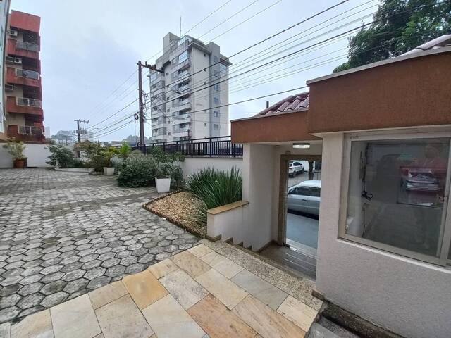 Apartamento para Venda em Joinville - 4